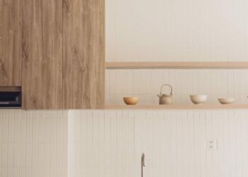 Cho thuê 2PN2WC full nội thất gỗ đẹp Vinhomes Grand Park
