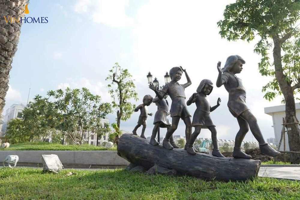Công viên điêu khắc với những bức tượng độc lạ