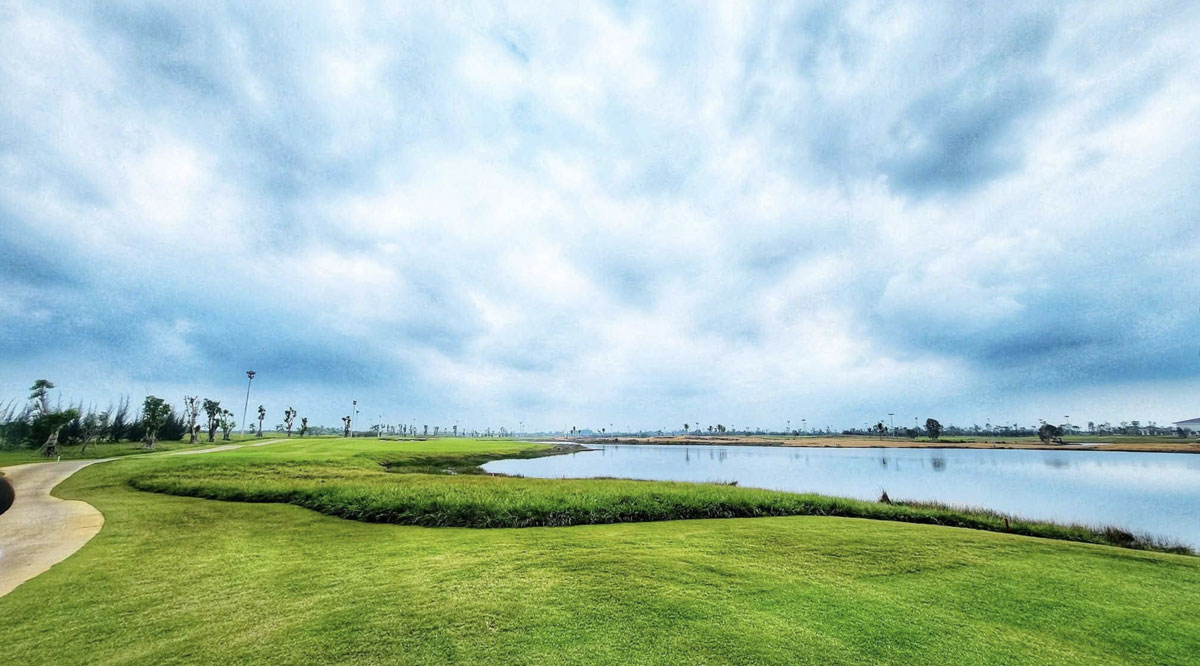 Hình ảnh thực tế sân golf 1
